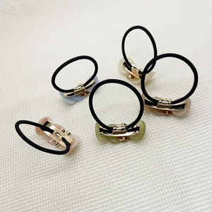 5-piece set of elastic hair ties with colorful Morandi acrylic resin wavy beads