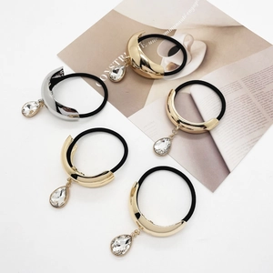 5-piece set of U-shaped metal ponytail holders with black elastic and crystal drop charms