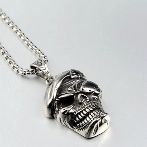 Collier Pendentif Crâne De Pirate En Acier Inoxydable Vintage Pour Hommes Femmes Gothique Punk Béret Masque Yeux Bijoux Cadeau