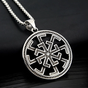 Stainless Steel Slavic Sun Wheel Pendant Necklace Vintage Oxidized Sunburst Amulet Jewelry For Men Women Daily Fashion Accessory
