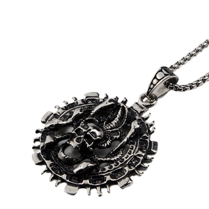 Gothic skull pendant necklace with mechanical gear design in vintage titanium steel