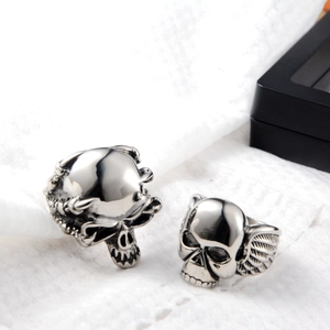 Gothic Punk Stainless Steel Skull Ring For Men Vintage Winged Dragon Claw Hip Hop Biker Jewelry Antique Silver Finish Ring