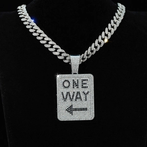 Ciondolo con lettere ONE WAY e catena cubana da uomo in stile hip hop con finitura argento