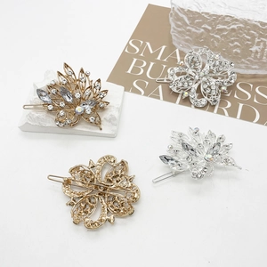 Sparkling rhinestone flower hair clip set with vintage crystal leaf design