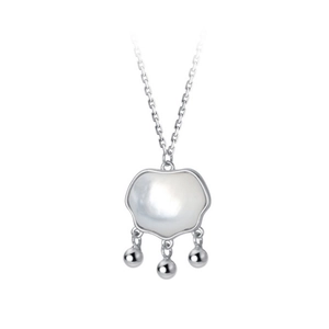 Collier en argent 925 avec pendentif serrure de longévité en nacre et pampilles