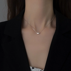 Minimalist Copper Bean Pendant Necklace For Women Polished White Gold Plated Delicate Clavicle Chain Jewelry Gift Daily Accessories