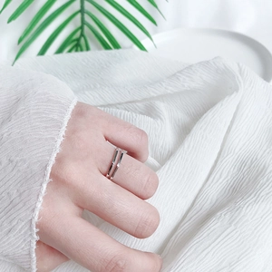 Minimalist 925 sterling silver double-layer geometric open ring shown on a model