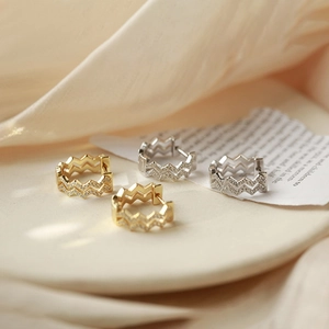 Wave Zirconia Hoop Earrings For Women Copper Gold Silver Plated Elegant Minimalist Huggie Earrings Fashion Jewelry Gift