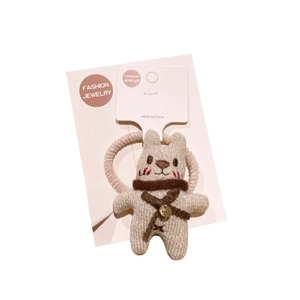Chouchou en tricot ours beige mignon avec écharpe marron et breloque Love pour fille