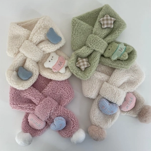 Écharpe en Fausse Laine d'Agneau pour Filles Hiver Chaud Cœur Ours Plaid Tour de Cou en Peluche Écharpe Épaisse pour Enfants