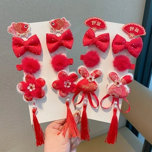 Traditionelles chinesisches Neujahrs-Haarclip-Set für Mädchen mit Stickerei und Quasten