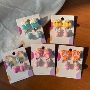 Set di 5 clip per orecchie colorate per bambini con motivi di conigli orsi e conchiglie
