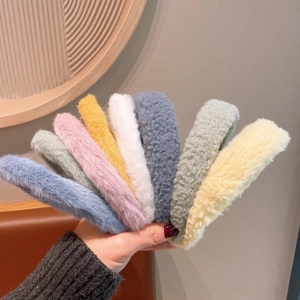 Serre-tête en Peluche Laine d'Agneau Douce pour Femmes Automne Hiver Épais Accessoire Cheveux Chaud Couleur Unie Cadeau
