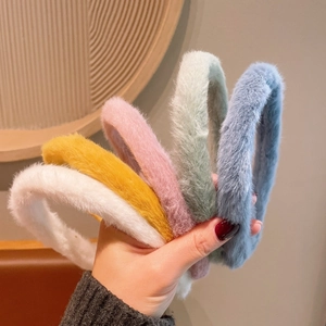 Serre-têtes en laine d'agneau pelucheuse en plusieurs couleurs pastel pour coiffure d'hiver