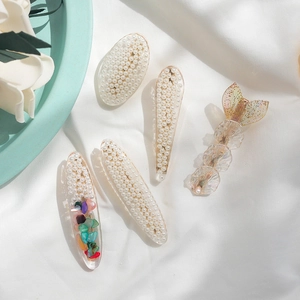 Mermaid Tail Artificial Pearl Hair Clips For Women Sweet Korean Style Resin Hairpins With Shell Glitter Inlaid Geometric Hair Accessories