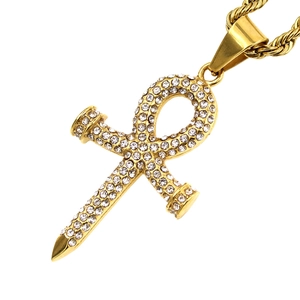 Gouden Ankh-kruis hanger ketting met witte zirkoon pavé en dikke gedraaide schakelketting