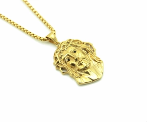 Religious Jesus portrait pendant on gold box chain with crown of thorns detail