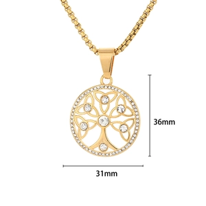 Detailed view of the Tree of Life pendant in gold plating with dimensions 31mm and 36mm