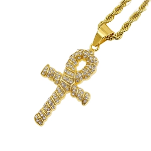 Pendentif croix Ankh doré vintage avec strass blancs et chaîne torsadée