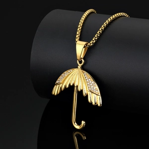Pendentif parapluie hip-hop en acier inoxydable plaqué or avec cristaux étincelants