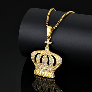 Gold-plated hip hop king crown pendant with sparkling zircons and box chain necklace