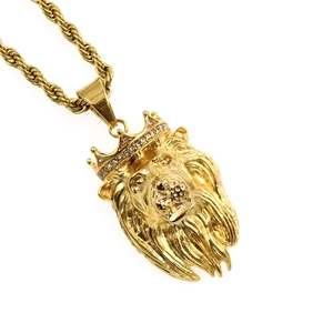 Collier hip hop avec pendentif tête de lion couronnée en or sur chaîne corde dorée