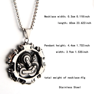 Détail du collier pendentif engrenage vintage en acier inoxydable avec dimensions de chaîne