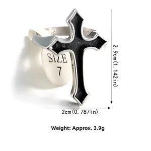 Gothic cross ring size detail showing 2.9cm by 2cm dimensions and 3.9g weight