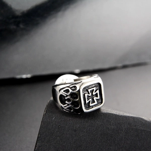 Punk vintage silver stainless steel square signet ring with cross and flame patterns