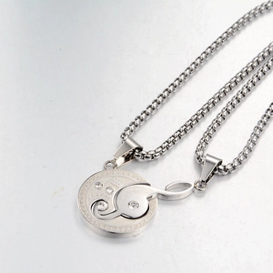 Colliers de couple notes de musique en argent avec gravure I Love You et cristaux
