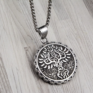 Stainless Steel Tree Of Life Round Pendant Necklace For Men Women Vintage Celtic Knot Relief Antique Silver Necklace Jewelry