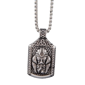 Ciondolo a scudo in argento vintage con rilievo vichingo e dettaglio nodo celtico