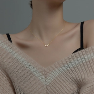 Elegant Butterfly Pendant Necklace For Women Copper Rhinestone Clavicle Chain Fashion Minimalist Jewelry Gift Gold Silver