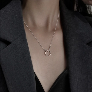 Collier Minimaliste en Cuivre Avec Pendentif Cercle et Barre Géométrique Plaqué Argent Or Blanc Bijoux Tendance pour Femmes
