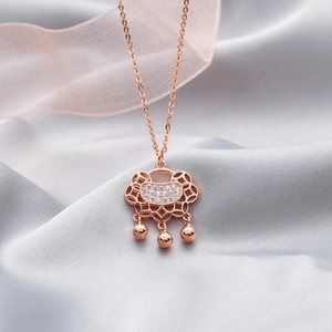 Elegante s925 Silber Halskette in Roségold mit Langlebigkeitsschloss und Kristallen