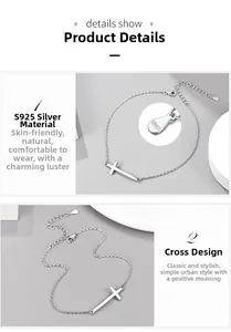 Dettaglio del bracciale in argento sterling S925 con pendente a croce e chiusura a moschettone
