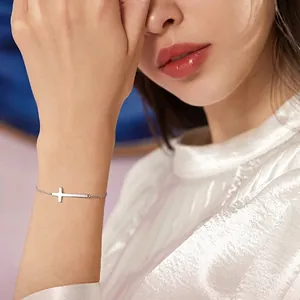 Bracciale a Croce Orizzontale Minimalista Catena in Rame Placcato Gioielli Eleganti per Donna Accessori Quotidiani Semplici Gioielli alla Moda