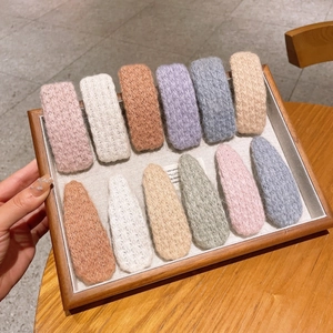 Pinces à Cheveux Douces en Laine d'Automne Hiver Barrette Géométrique Carrée Goutte d'Eau pour Femmes Accessoires Cheveux