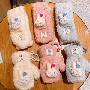 Plüschiges Kaninchen-Schal- und Handschuh-Set für Kinder in drei sanften Farben