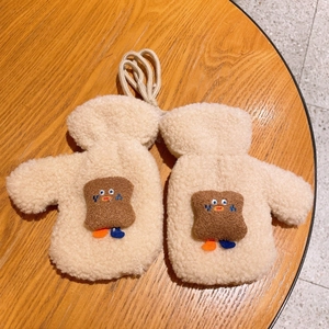 Moffole invernali in pile per bambini con ricamo a forma di toast e cordino da collo