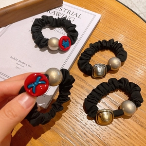 Vintage Black Pleated Fabric Hair Scrunchie With Large Artificial Pearl And Puppy Bowknot Charm Elegant Elastic Hair Tie For Women