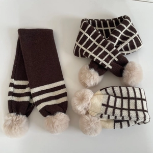 Ensembles d'écharpes en tricot pour enfants avec motifs à carreaux chocolat et crème doux