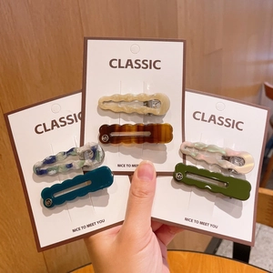 Lot de barrettes à cheveux vagues de 6 cm avec finition laquée colorée brillante