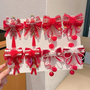 Traditionelles chinesisches Neujahrs-Haarspangen-Set mit roten Schleifen