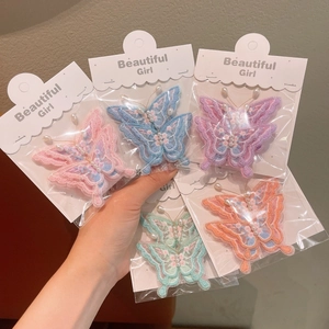 Pinces à Cheveux Papillon Broderie 3D pour Filles Avec Fausse Künstliche Perle Enfants Princesse Doux Ornements de Cheveux en Tissu