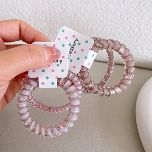 Spiralhaargummis Set mit 4 nahtlosen Telefonkabel-Ringen und floralem Muster-Design