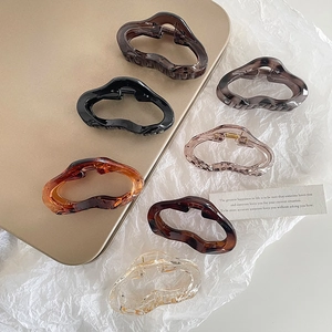 Lot de 7 pinces à cheveux évidées en PC aux couleurs variées comme l'ambre