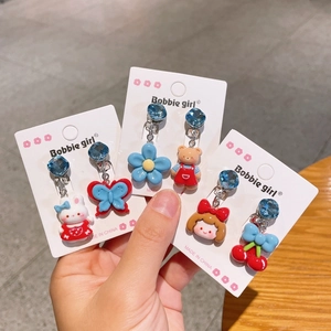 Set mit süßen Cartoon-Resin-Clip-Ohrringen für Kinder mit Hasen- und Blumenmotiven