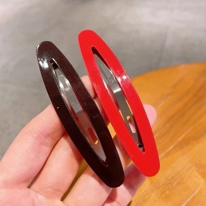 Lot de grandes barrettes BB ovales évidées en noir classique et rouge éclatant