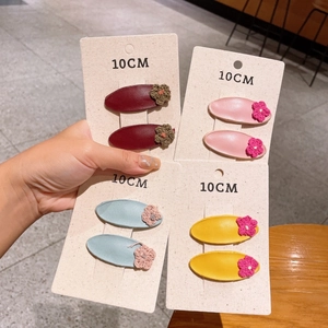 Lot de barrettes à fleurs en cuir PU coloré pour filles avec quatre couleurs vives